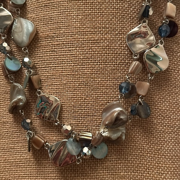 Vintage Lia Sophia necklace - Picture 2 of 5